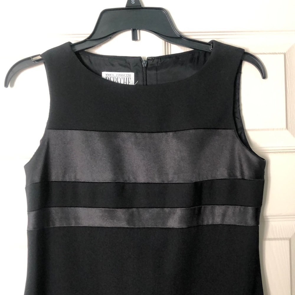 Black sleeveless cocktail dress